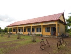 ロールチュルッ小学校全景